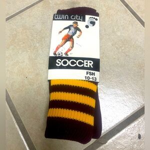 Adult Large fits Sizes 8.5-12.5 Burgundy Maroon and Gold Soccer Socks New in Pkg